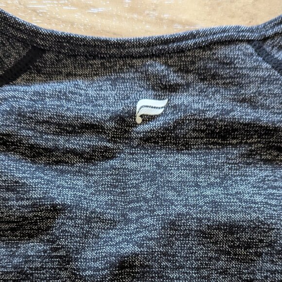 Fabletics Heather Gray Cropped Athletic Long Sleeve, S - Picture 3 of 6